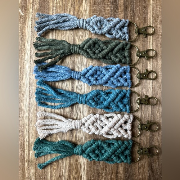 Macrame Tassel Keychain Clip with Keyring - Picture 5 of 7